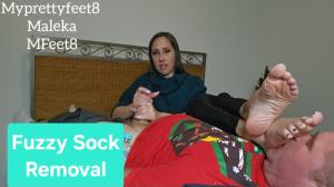 myprettyfeet8.com - Holiday Foot Smelling Handjob thumbnail